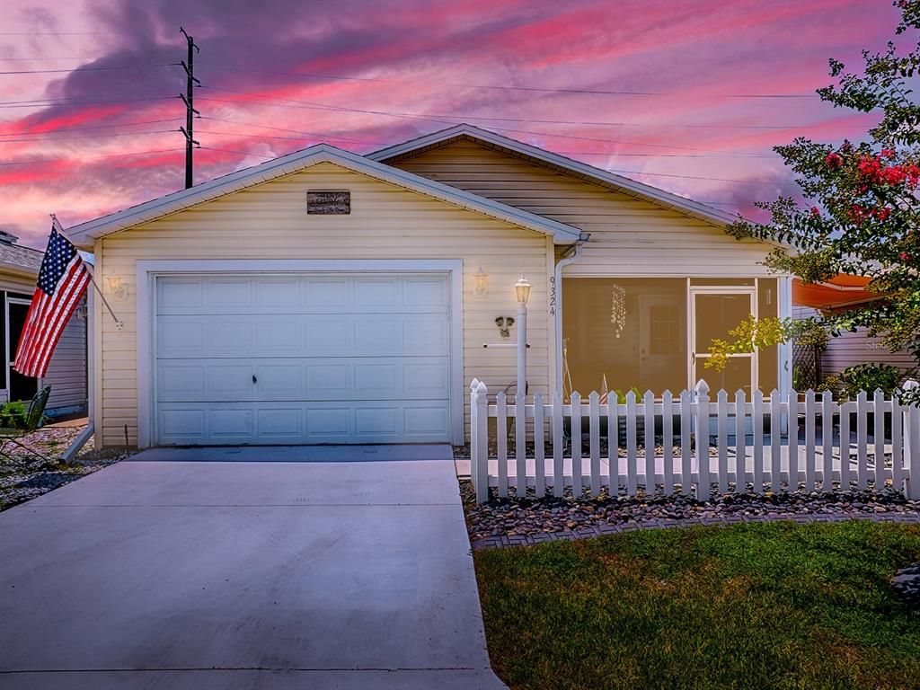 Image 44 of property listing at 9324 SE 173RD HYACINTH STREET, The Villages, FL 32162