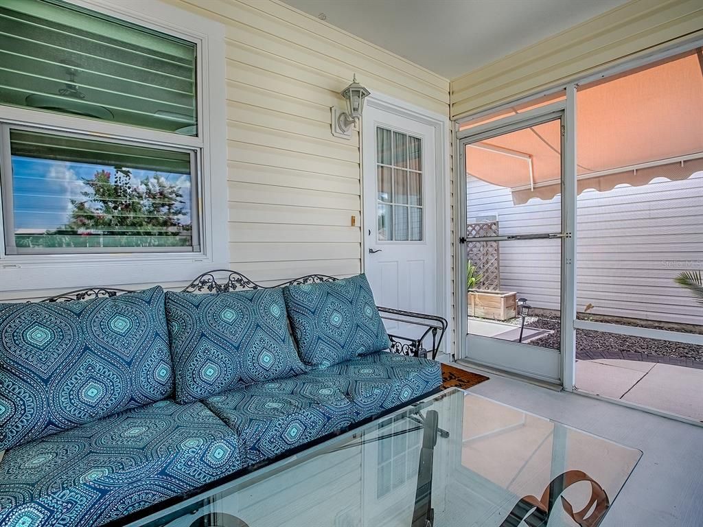 Image 5 of property listing at 9324 SE 173RD HYACINTH STREET, The Villages, FL 32162