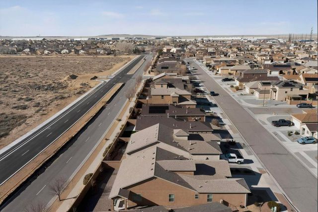 860 Firewheel Loop SW, Los Lunas, NM 87031