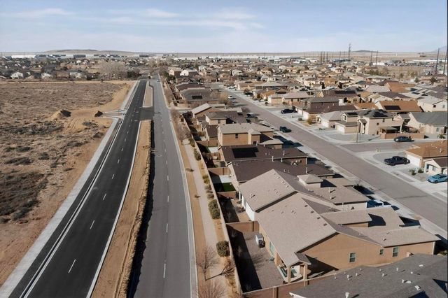 860 Firewheel Loop SW, Los Lunas, NM 87031