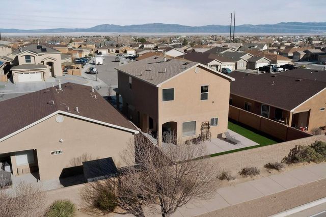 860 Firewheel Loop SW, Los Lunas, NM 87031