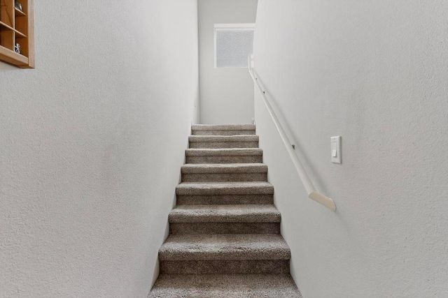 860 Firewheel Loop SW, Los Lunas, NM 87031