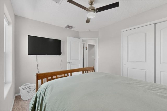 860 Firewheel Loop SW, Los Lunas, NM 87031