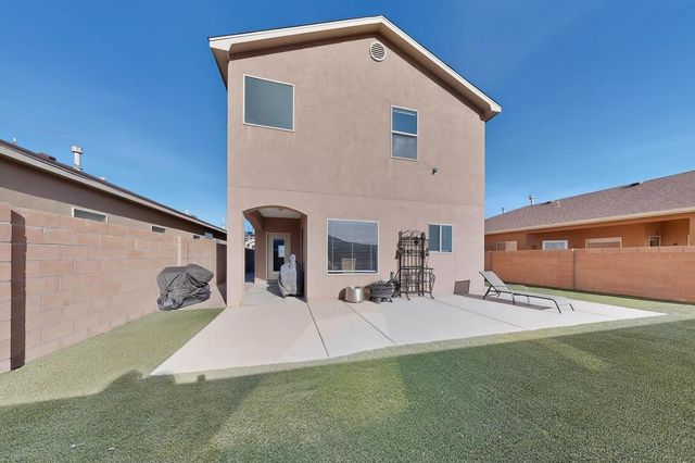 860 Firewheel Loop SW, Los Lunas, NM 87031