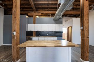 3849 E Lakeside Avenue 202, Cleveland, OH 44114