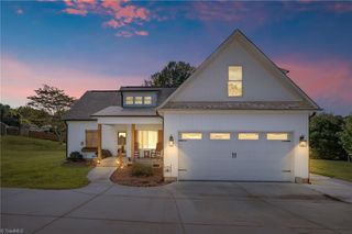 3806 Southeast School Road, Greensboro, NC 27406