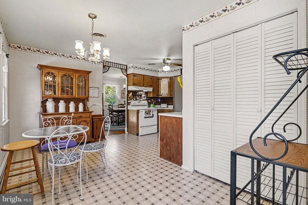 Image 12 of property listing at 3042 WAREHIME RD, Manchester, MD 21102