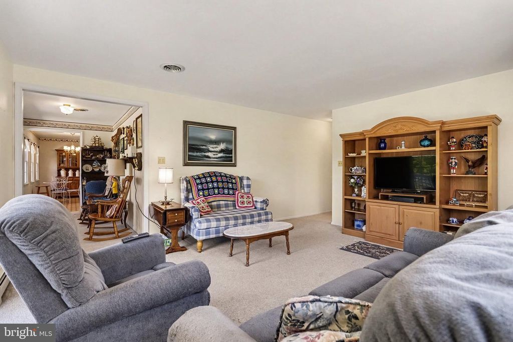 Image 14 of property listing at 3042 WAREHIME RD, Manchester, MD 21102