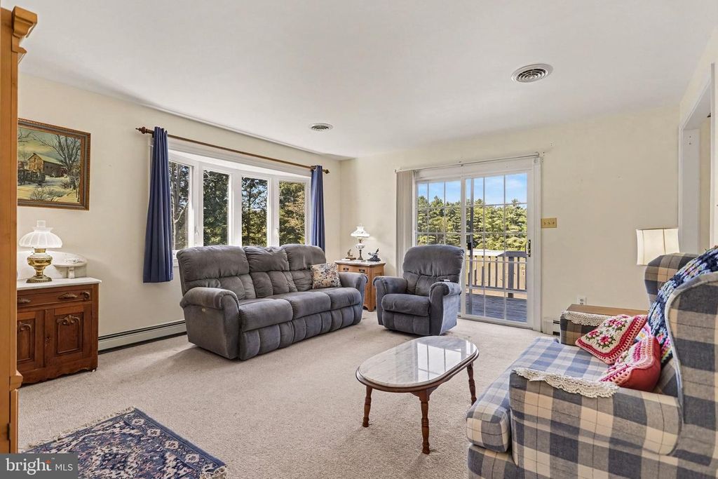 Image 15 of property listing at 3042 WAREHIME RD, Manchester, MD 21102