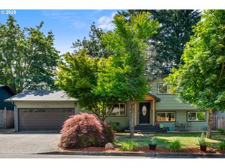 13216 Autumn Ln, Oregon City, OR 97045