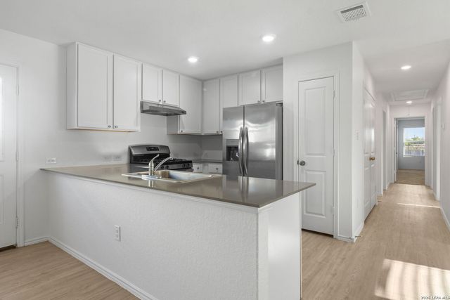 13551 Barton Cv, San Antonio, TX 78253