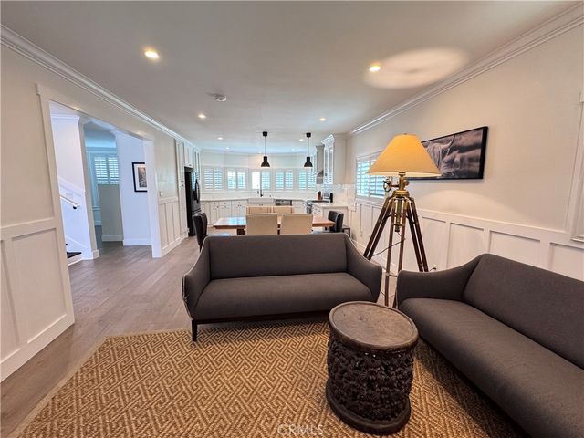 2716 S La Salle, Los Angeles, CA 90018