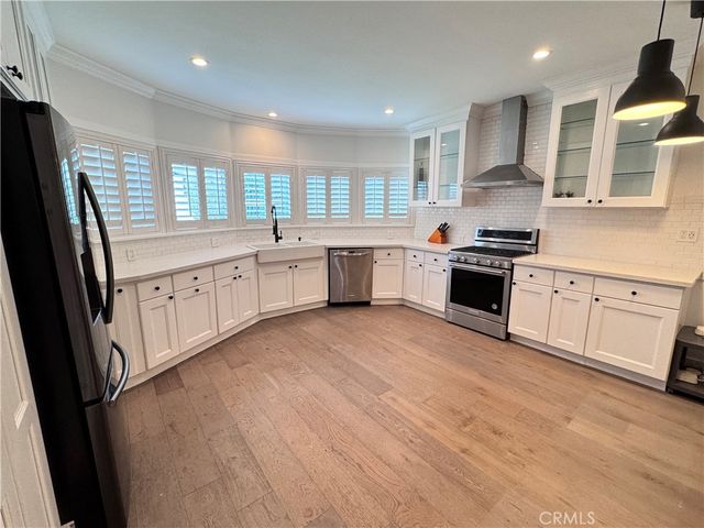 2716 S La Salle, Los Angeles, CA 90018