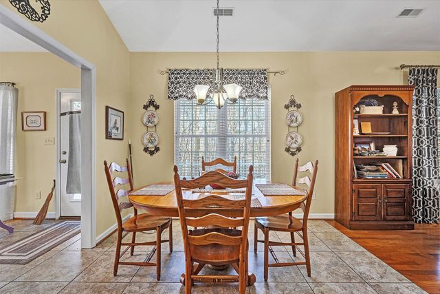 1576 ROSEWALK LN, Roanoke, VA 24014