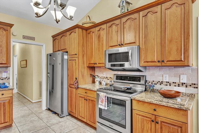 1576 ROSEWALK LN, Roanoke, VA 24014