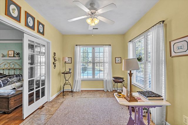 1576 ROSEWALK LN, Roanoke, VA 24014