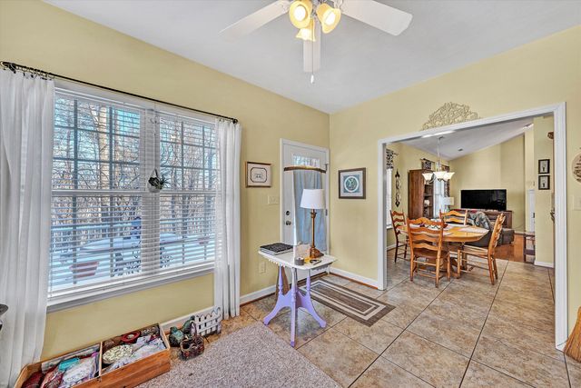 1576 ROSEWALK LN, Roanoke, VA 24014