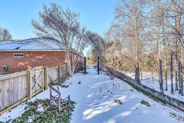 1576 ROSEWALK LN, Roanoke, VA 24014