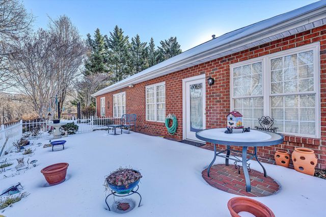 1576 ROSEWALK LN, Roanoke, VA 24014