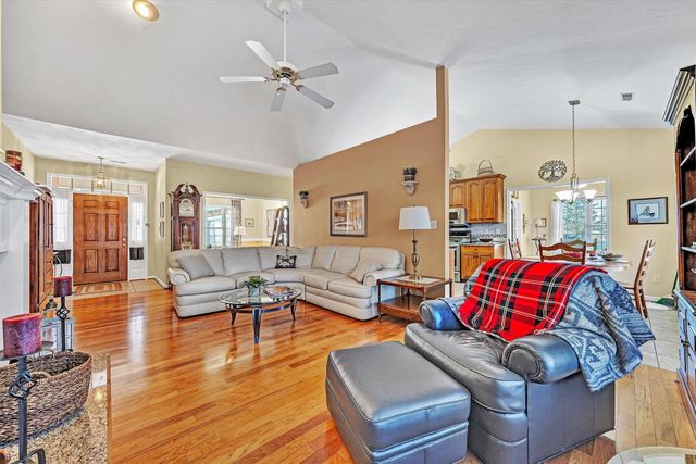 1576 ROSEWALK LN, Roanoke, VA 24014