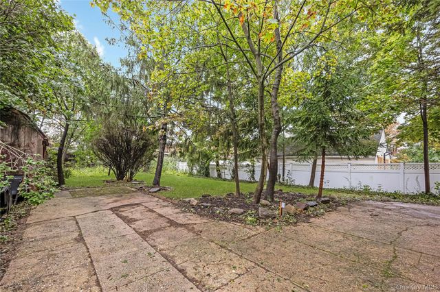 419 Ocean Avenue, East Rockaway, NY 11518
