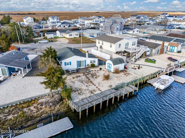 39 S Los Angeles Drive, Little Egg Harbor, NJ 08087