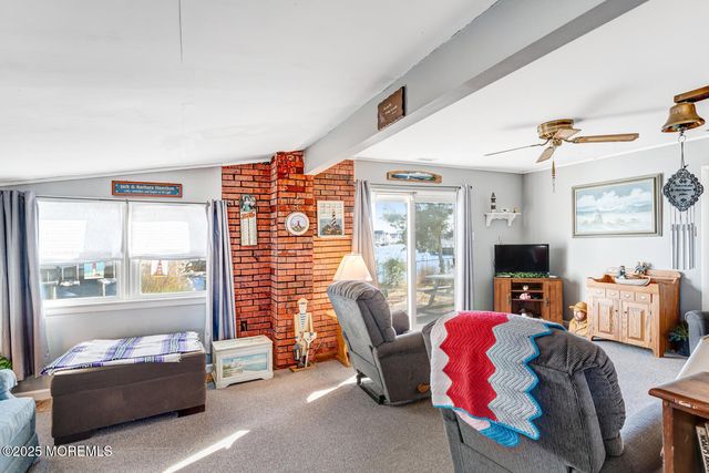 39 S Los Angeles Drive, Little Egg Harbor, NJ 08087