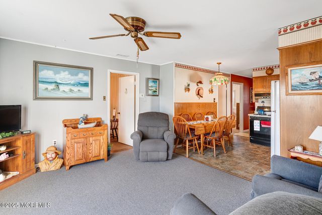 39 S Los Angeles Drive, Little Egg Harbor, NJ 08087