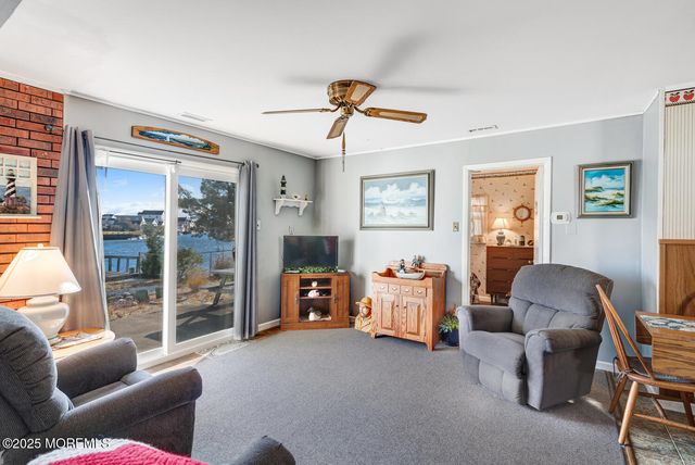 39 S Los Angeles Drive, Little Egg Harbor, NJ 08087