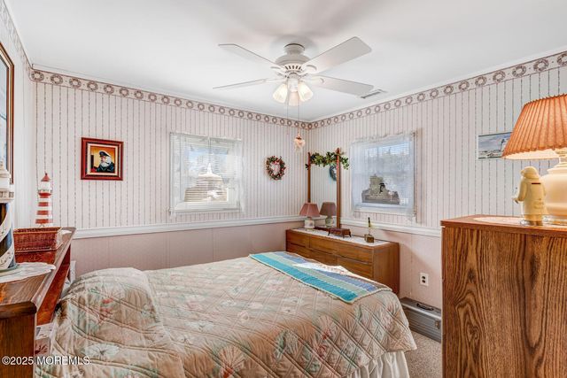 39 S Los Angeles Drive, Little Egg Harbor, NJ 08087