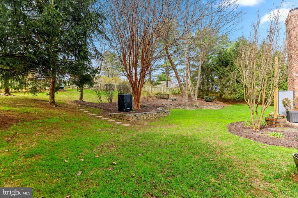 Image 102 of property listing at 6513 APPLE BLOSSOM RIDE, Columbia, MD 21044