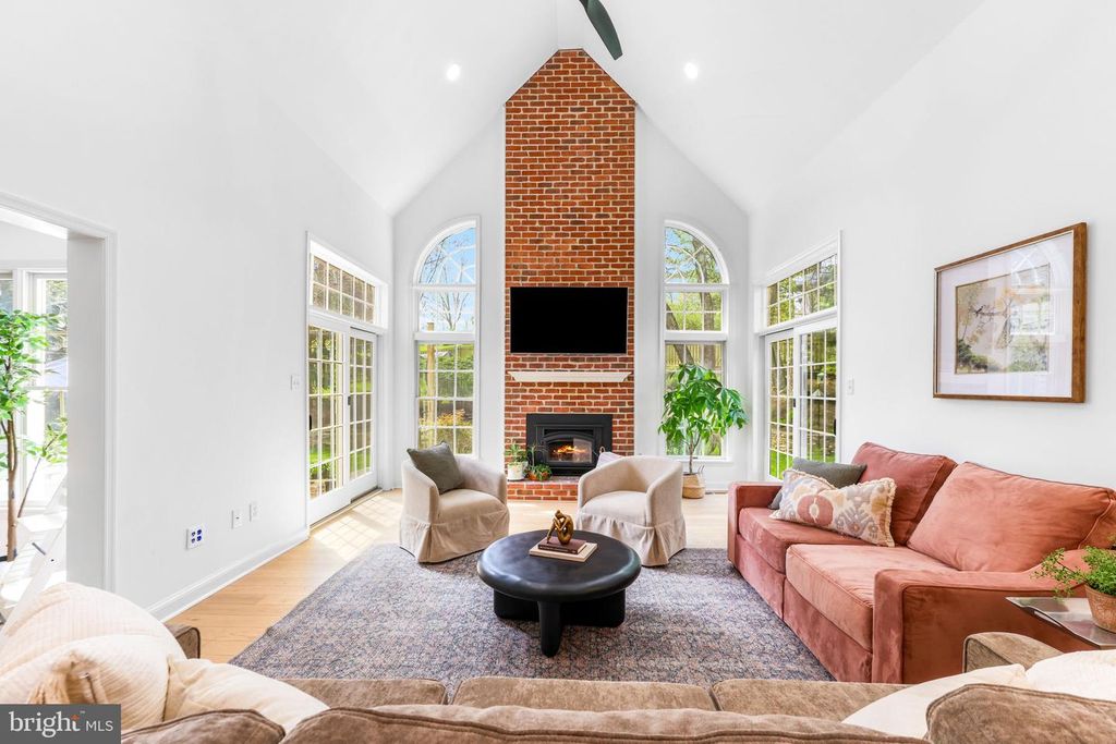 Image 13 of property listing at 6513 APPLE BLOSSOM RIDE, Columbia, MD 21044