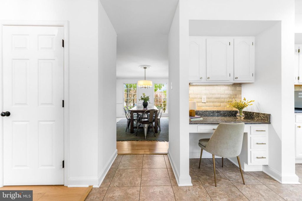 Image 23 of property listing at 6513 APPLE BLOSSOM RIDE, Columbia, MD 21044