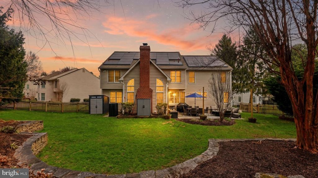 Image 3 of property listing at 6513 APPLE BLOSSOM RIDE, Columbia, MD 21044