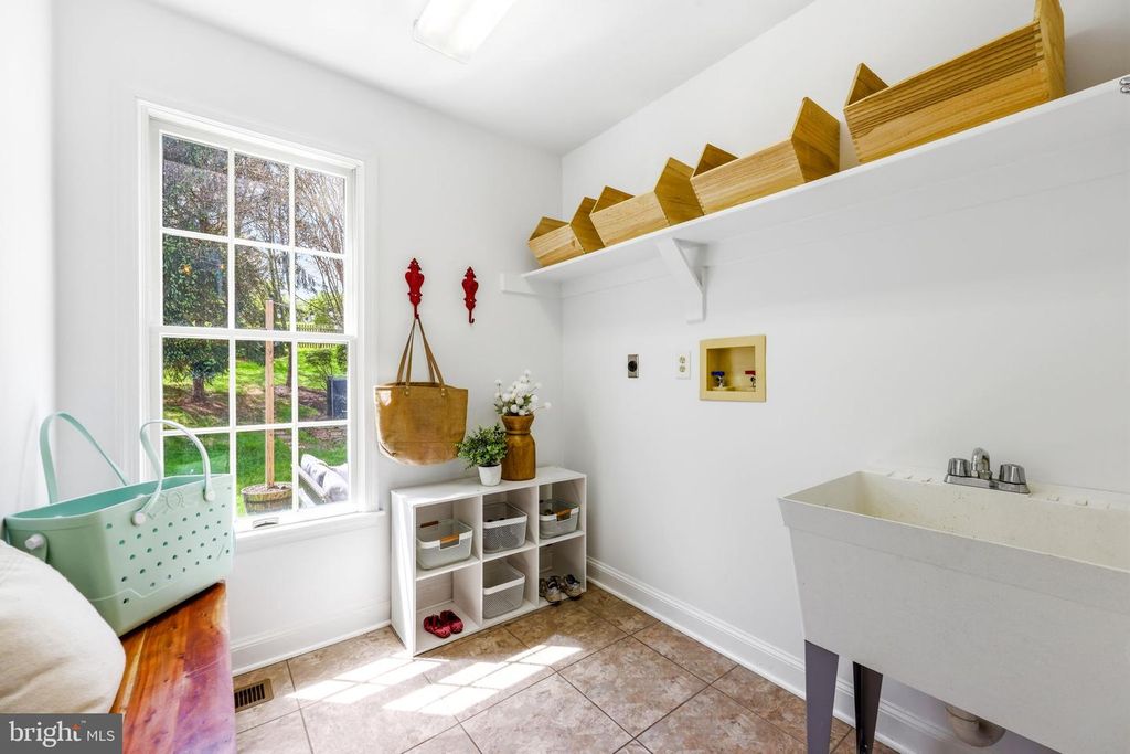 Image 30 of property listing at 6513 APPLE BLOSSOM RIDE, Columbia, MD 21044