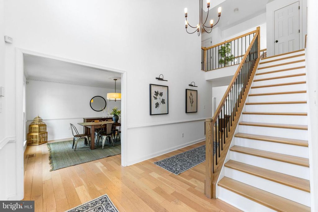 Image 4 of property listing at 6513 APPLE BLOSSOM RIDE, Columbia, MD 21044