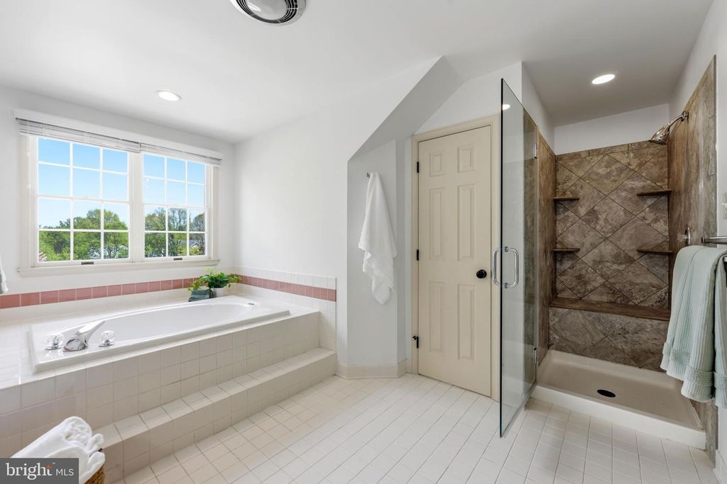 Image 46 of property listing at 6513 APPLE BLOSSOM RIDE, Columbia, MD 21044