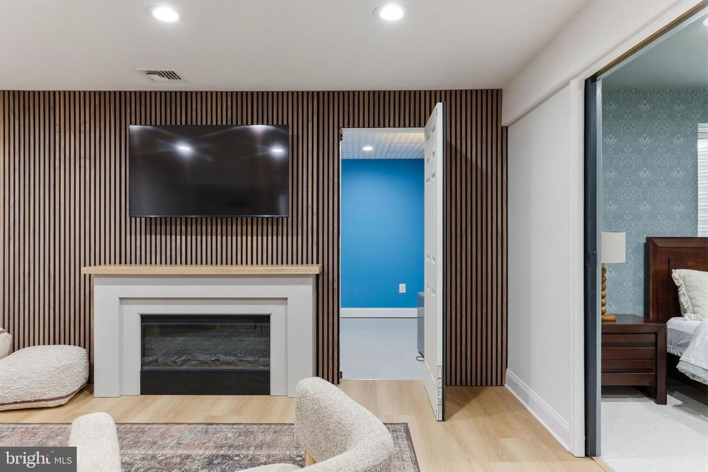 Image 72 of property listing at 6513 APPLE BLOSSOM RIDE, Columbia, MD 21044