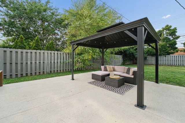 1430 Ashdowne Road, Upper Arlington, OH 43221