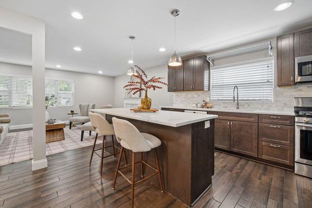 1430 Ashdowne Road, Upper Arlington, OH 43221