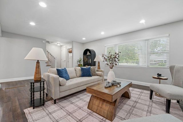 1430 Ashdowne Road, Upper Arlington, OH 43221