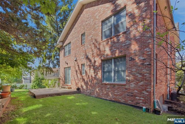 538 4th Street, Palisades Park, NJ 07650