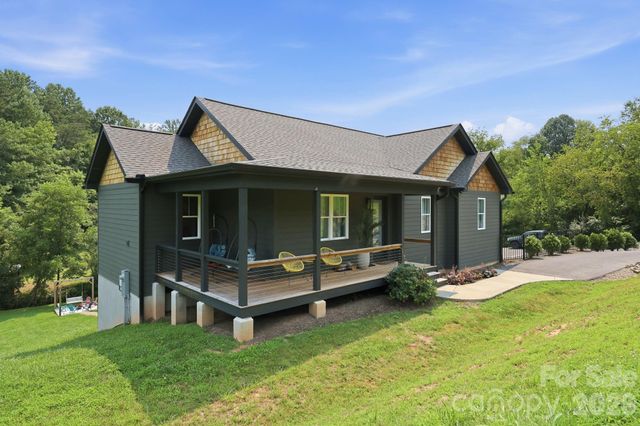 322 Goughes Branch Road, Leicester, NC 28748