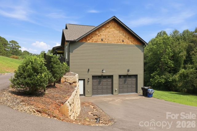 322 Goughes Branch Road, Leicester, NC 28748