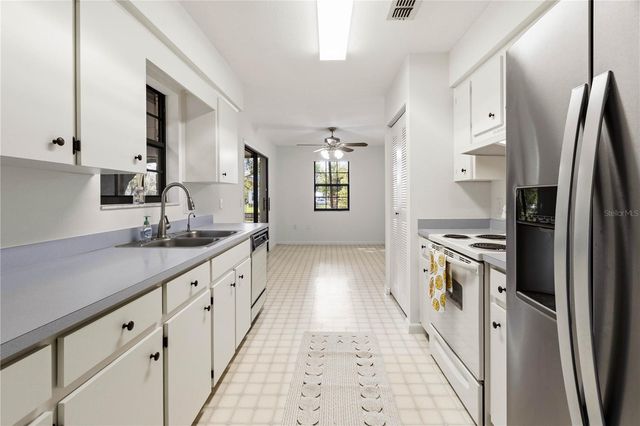 3707 TIMBERLAKE ROAD W, Lakeland, FL 33810