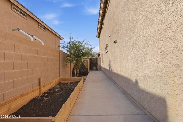 22233 W DESERT BLOOM Street, Buckeye, AZ 85326
