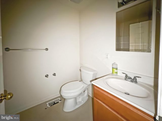 2426 JEFFERSON ST, Baltimore, MD 21205