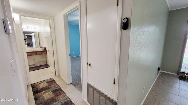 650 N 65TH Way, Mesa, AZ 85205