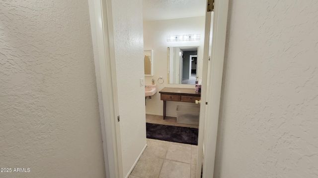 650 N 65TH Way, Mesa, AZ 85205
