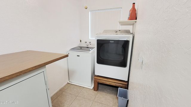 650 N 65TH Way, Mesa, AZ 85205